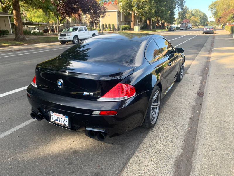 Illustration for article titled At $9,500, Is This 200,000-Mile 2007 BMW M6 A Short Term Investment?